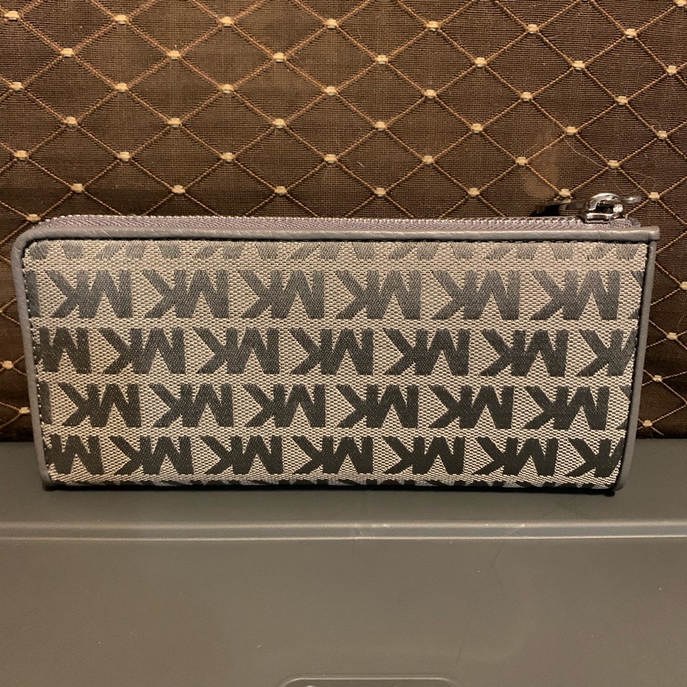Michael Kors Bedford Bag & Wallet over - Picture 6 of 8